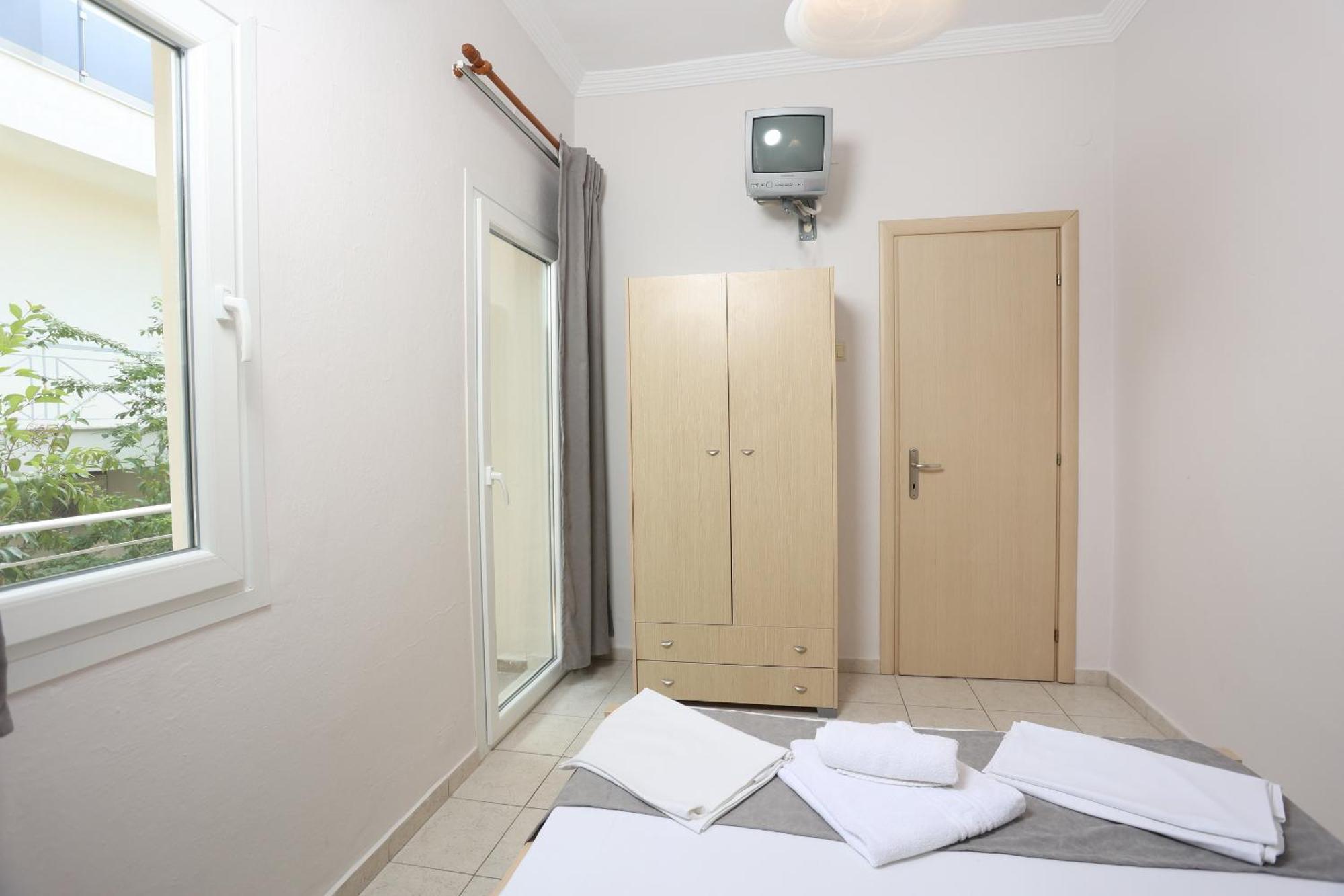 Ice Hot Rooms Pefkochori Exterior foto