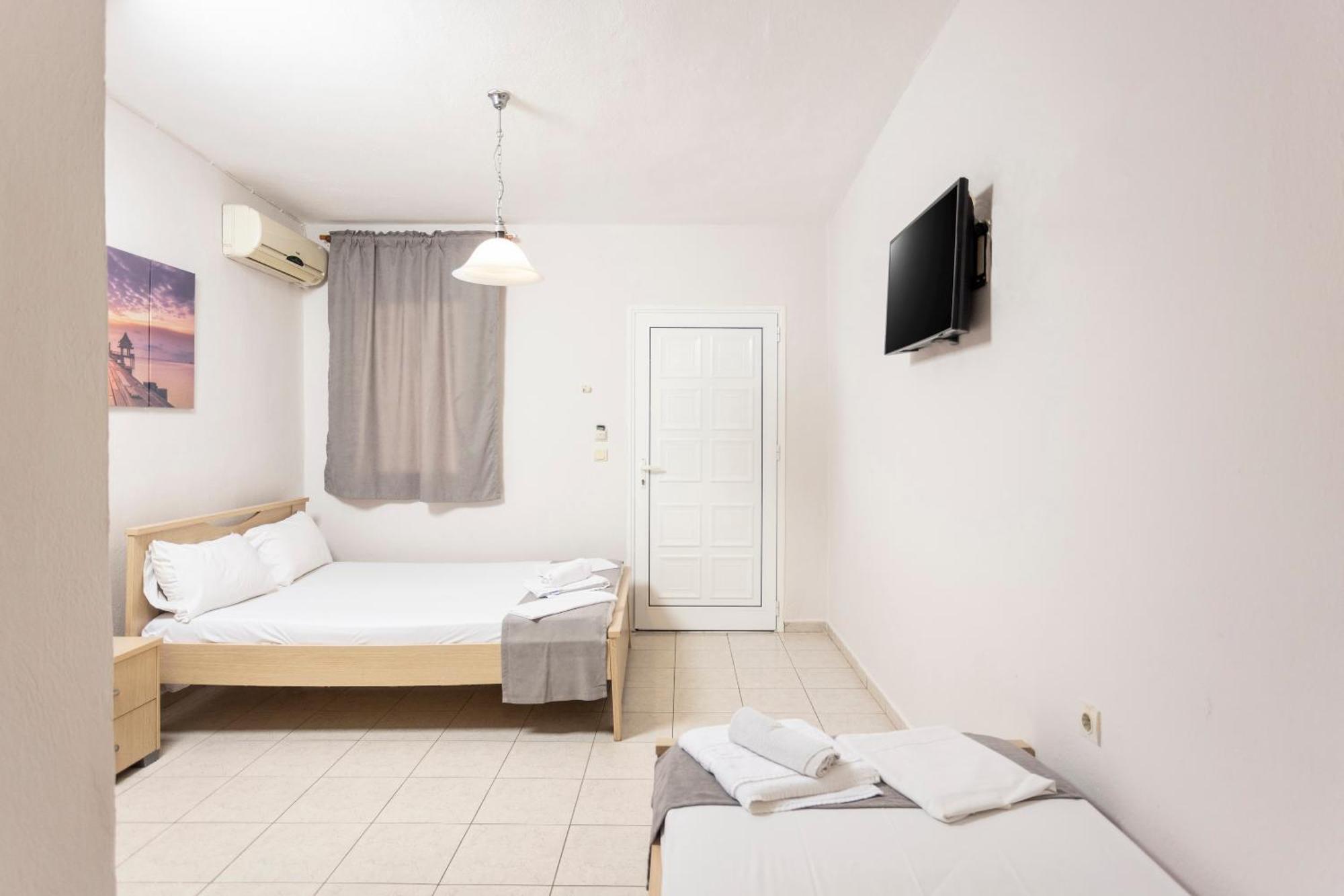 Ice Hot Rooms Pefkochori Exterior foto